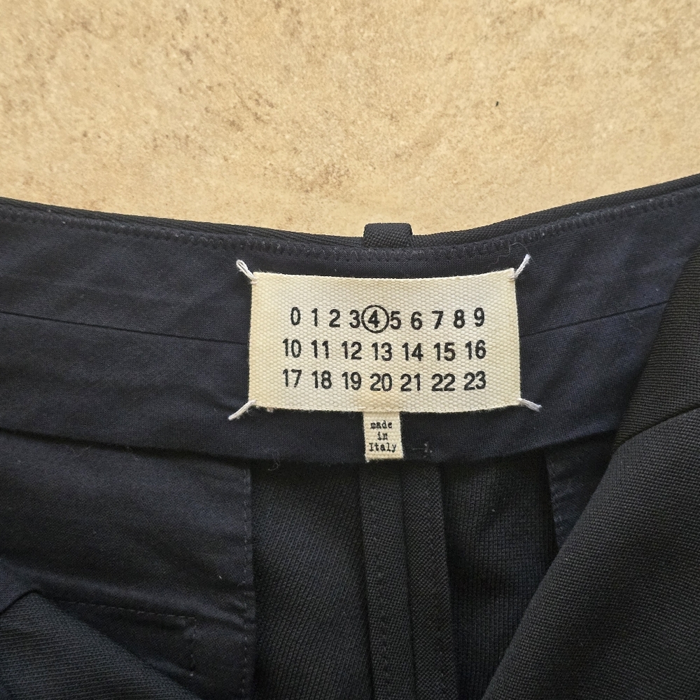 Maison Margiela chino shorts. wool. size Italian 42 but can fit medium/large